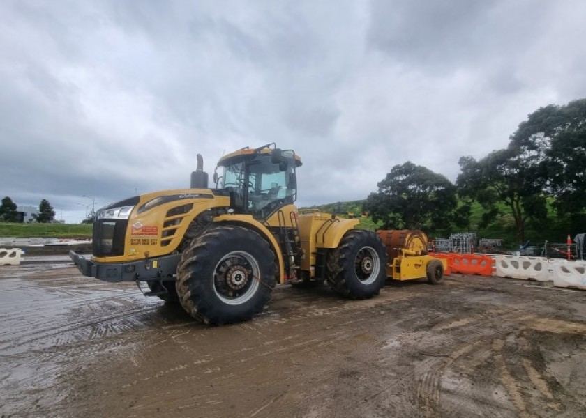 100-700HP Tracked & Wheeled Tractors + Laser Buckets 6