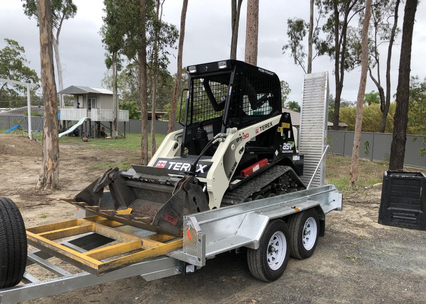 Trailer & Posi-Track, Pt-30 tight access bobcat 2