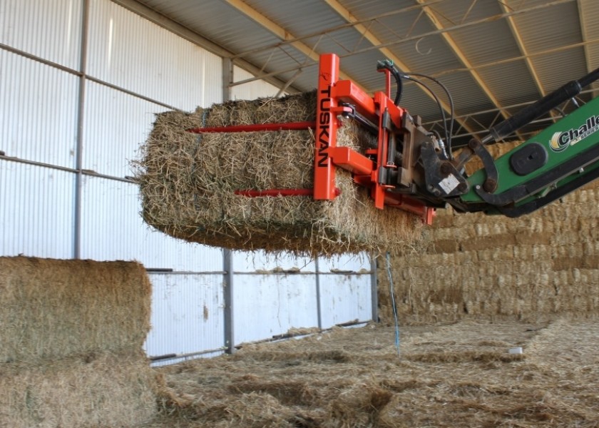 Tuskan Bale Clamp 4