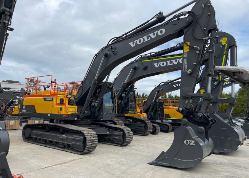 30T to 50T Excavators 3