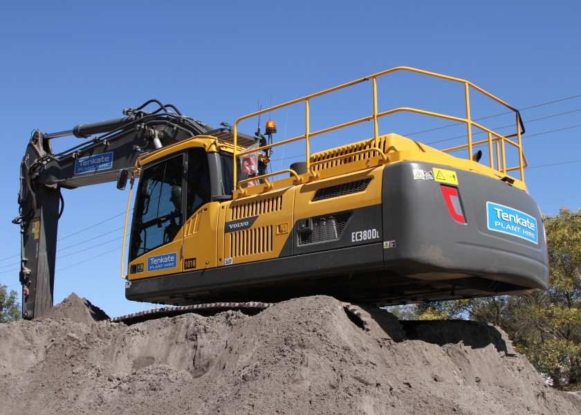 Volvo EC380DL Excavators 1