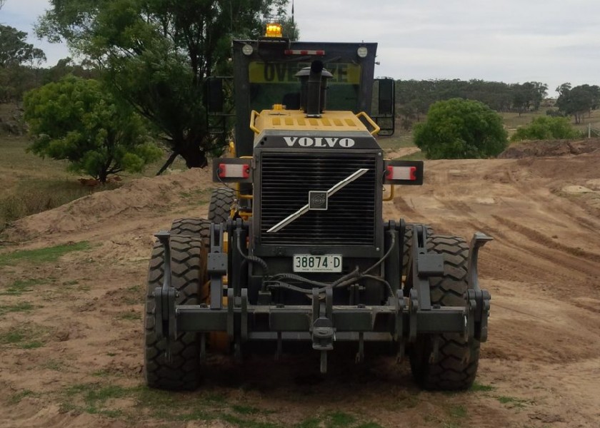 Volvo G720 Grader 4