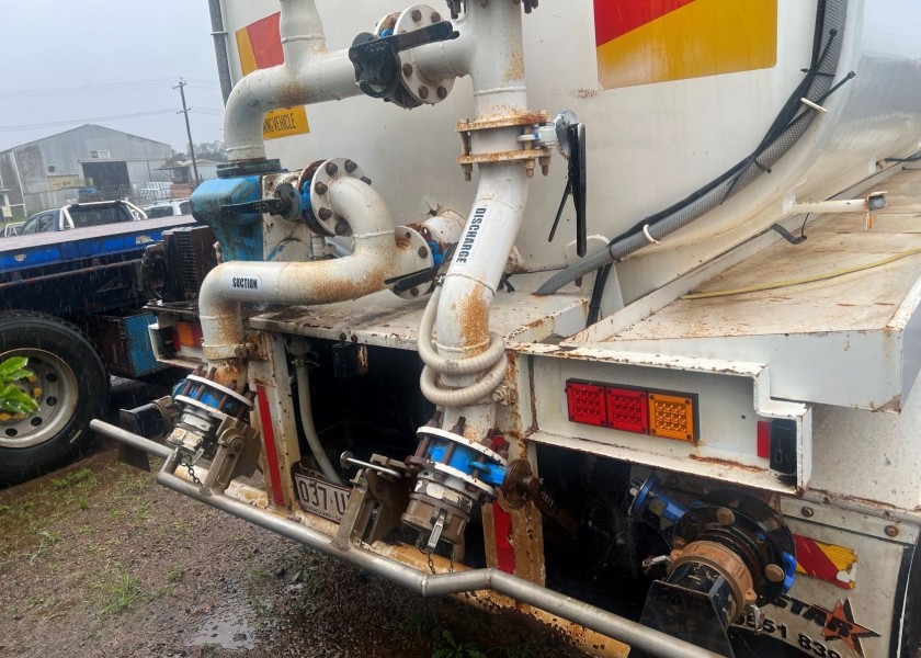 30,000L Water Tanker 5