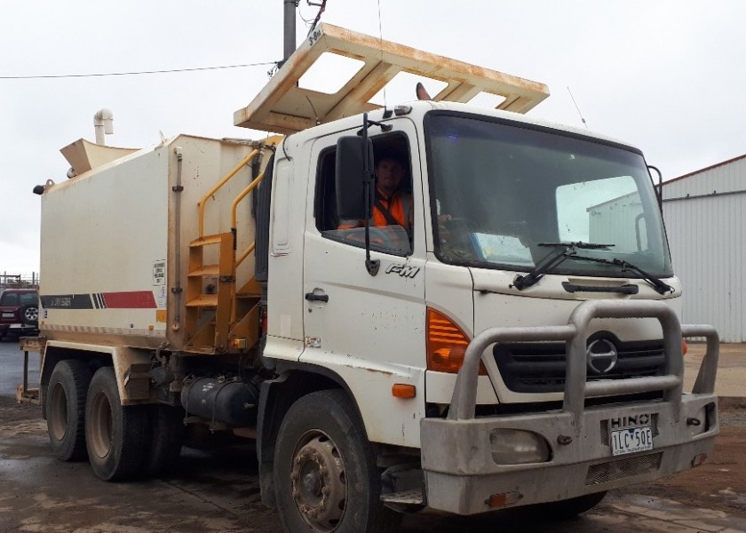 14,000L Water Truck 1