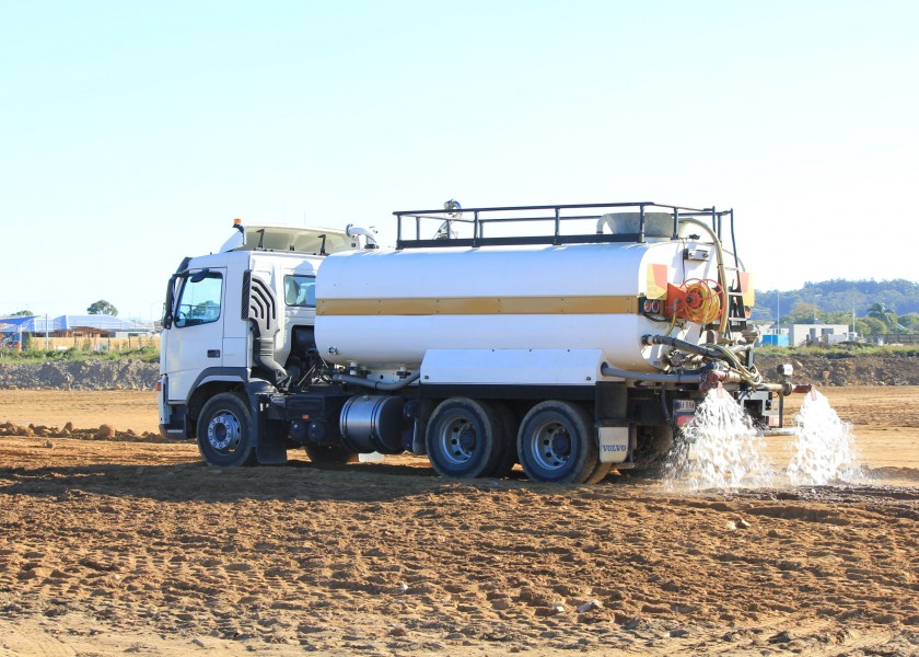 Water Truck - Approx 13,000L 1