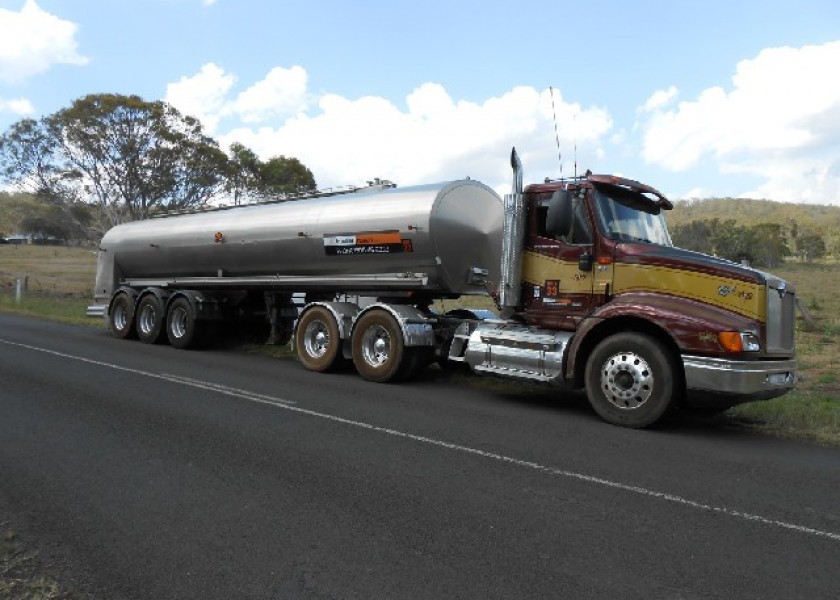 Water Truck Semi Tanker 2