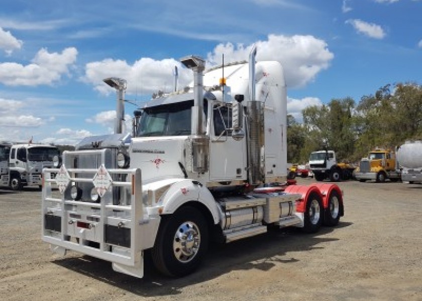 WESTERN STAR 4864 FXB 3