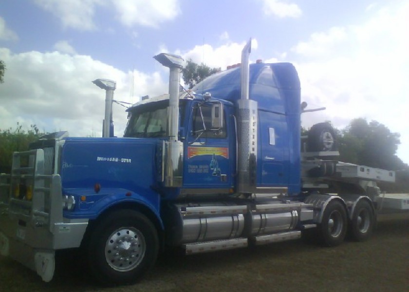 Western Star Low Loader 2