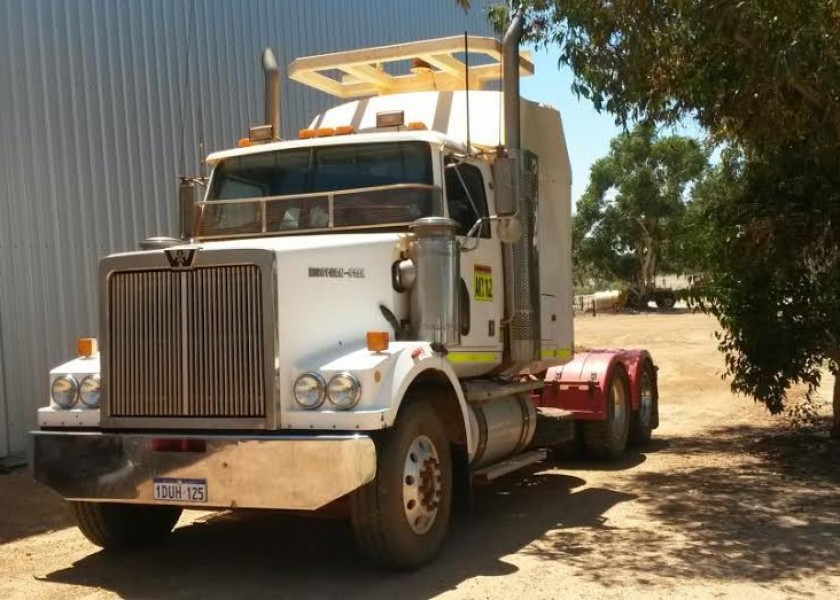 Western Star Prime Mover  1