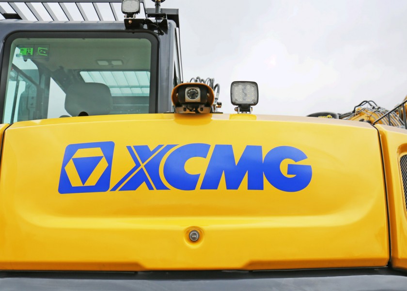 XCMG XE80U Excavator 9T 3