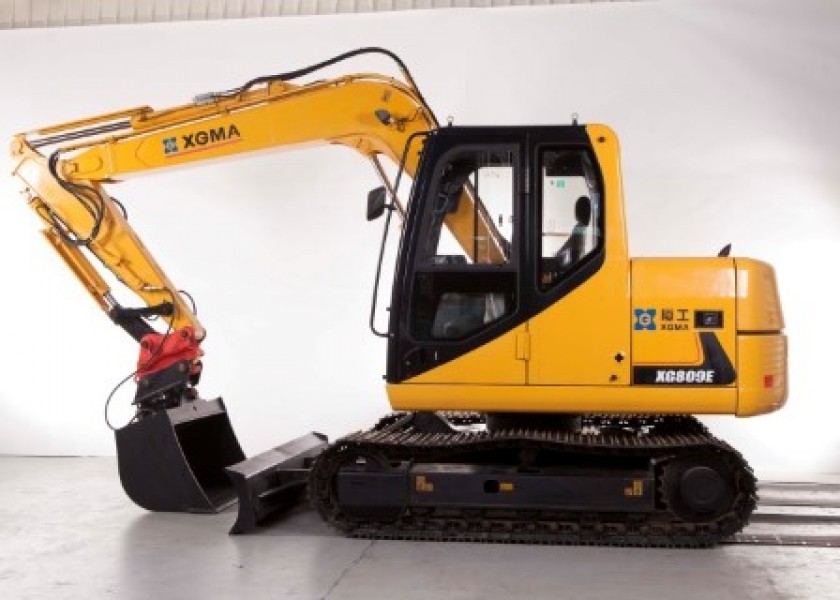 XGMA 8 Tonne Excavator  1