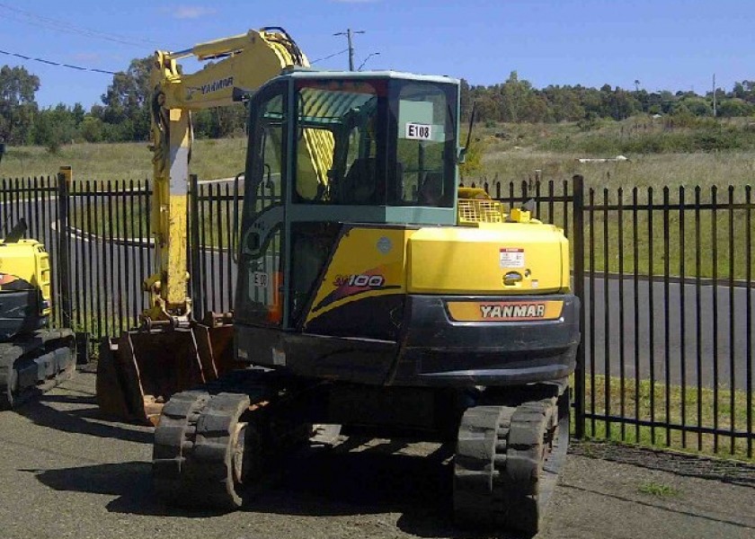 Yanmar SV100 10t Excavator  2