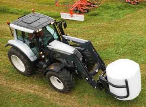  T162e & T172 Versu Series Valtra Tractor 2