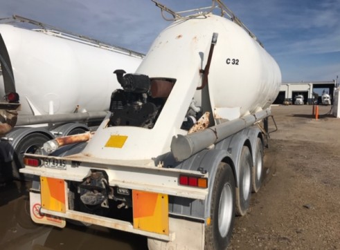 1 x Cement / Lime Site Storage Tanker 3