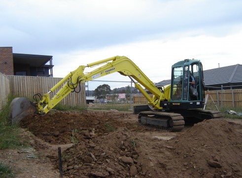 10T Excavator (6T, 8T, 13T sizes also available) 3