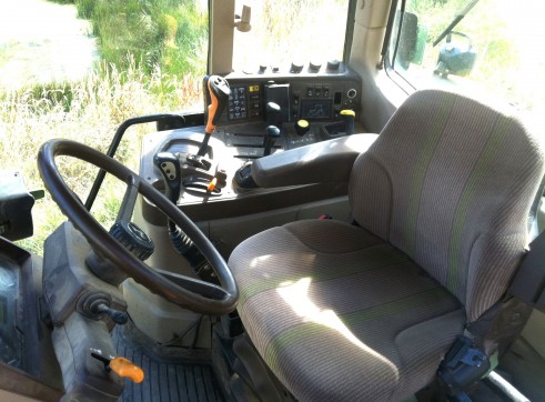 110HP John Deere 6420 Premium Tractor with Cabin & Loader 3