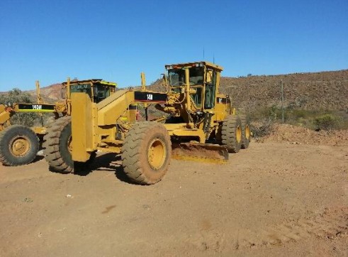 14h Grader with Fitter / Operator 2