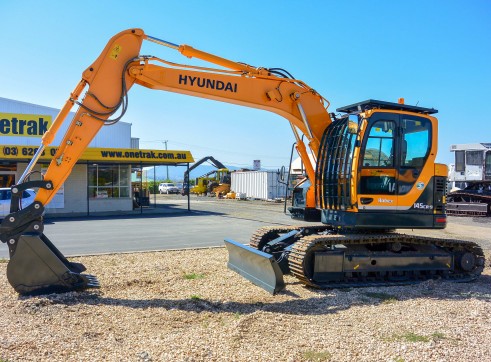 15T Hyundai R145CR-9 Excavator for hire