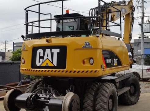 16T Caterpillar Wheeled Hi-Rail Excavator 2