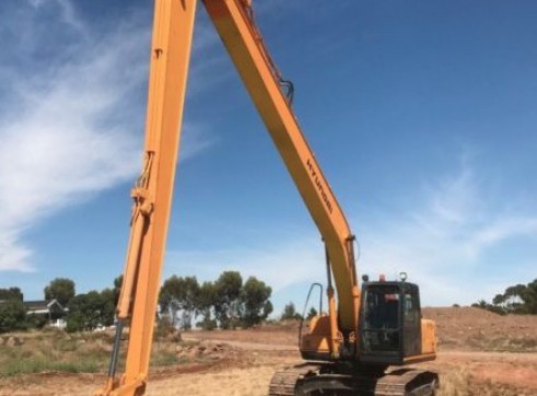 18m Long Reach Excavator 