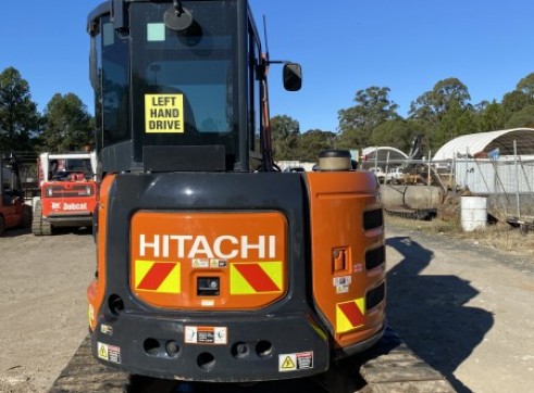 2022 Hitachi AX55 5.5T Excavator 2