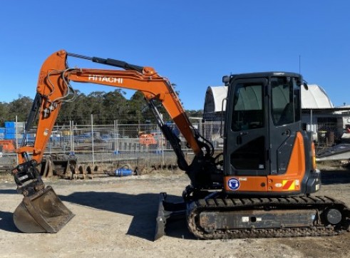 2022 Hitachi AX55 5.5T Excavator 3