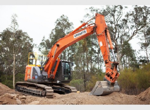 22 ton excavator with GPS 1