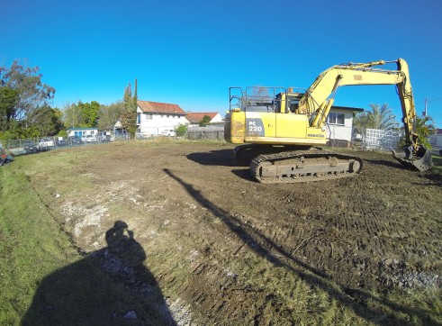 22 tonne Long Carrage Excavator