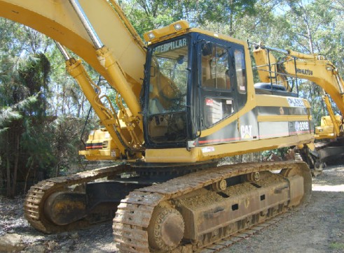 30t Caterpillar 330B Excavator 1