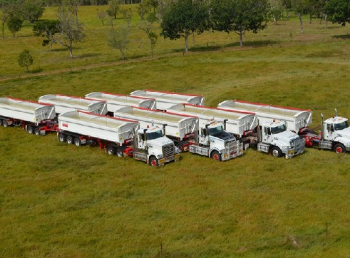 4 x Double Side Tippers 1