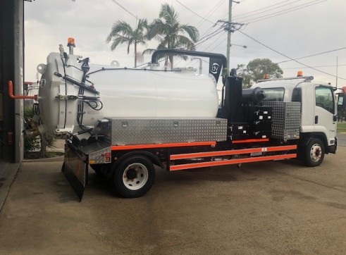 4000L Vac Truck For Dry Hire 3