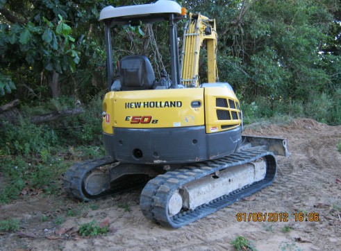 5 Ton New Holland Excavator 