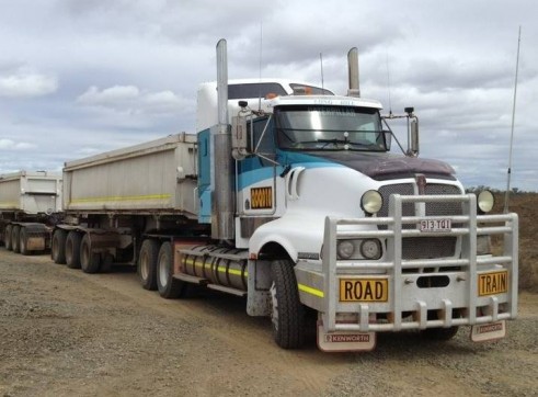 550HP Prime Mover w/single or road train side tippers 4