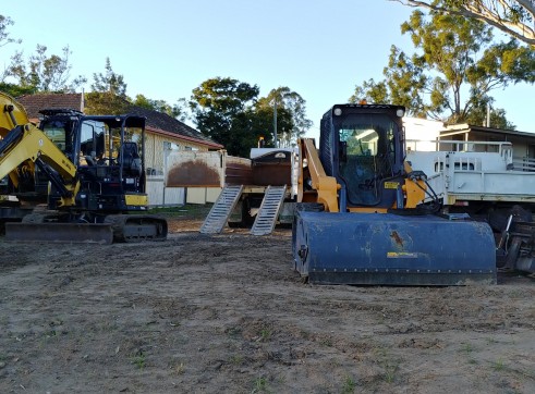 5t excavator + Bobcat + Tipper Combo