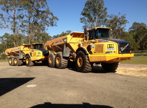 6 x 40 tonne Articulated Dump Trucks 3