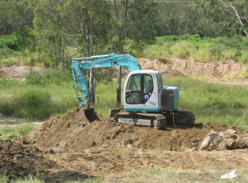 7T Kobelco Excavator 2