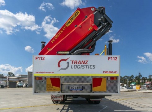 8x4 Flatdeck Crane Truck with 9m Tray 7