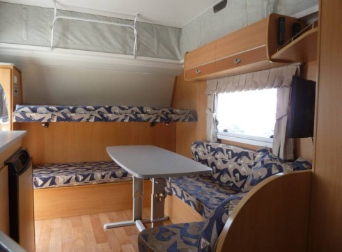 Caravan Accommodation 1-6 Person - Avan Charlotte 8