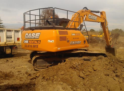 CASE CX210C 21t Excavator  2