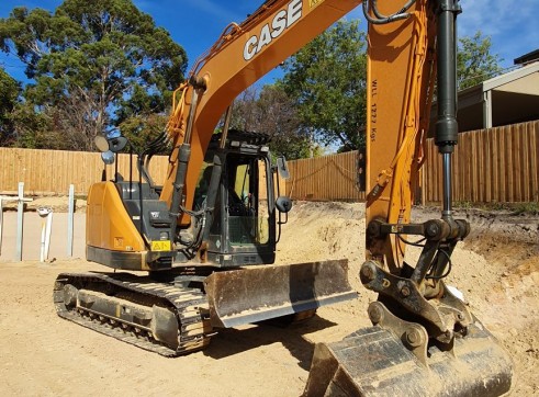 Case Excavator 14.5 tonne 1