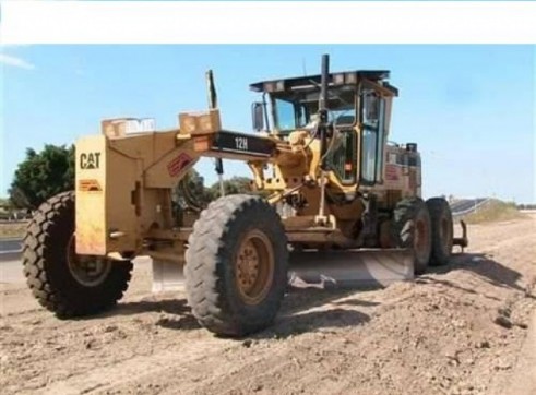 CAT 12H Articulated Grader with GPS