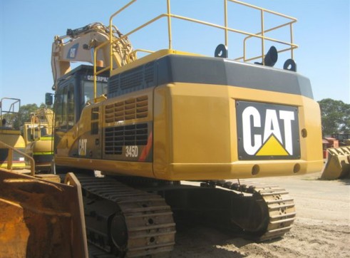CAT 345D Excavator 2