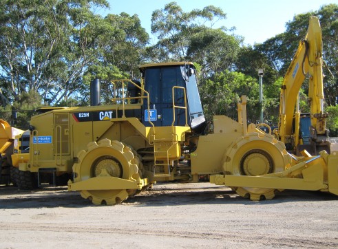 Caterpillar 825H Compactor - 4 Available 3