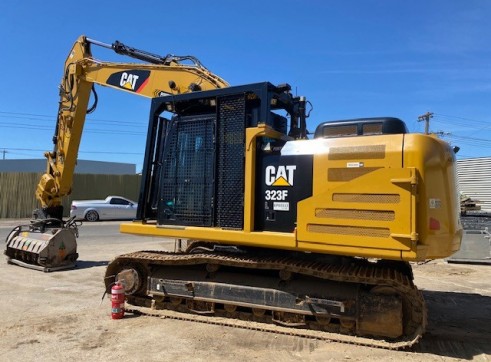 23T CAT 323FL Excavator with FAE Mulcher