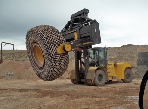 Greenfield GPI TH35 Tyre Handler 3