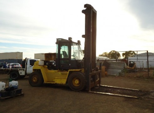 HYSTER FORKLIFT 10 TON 3