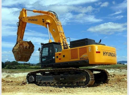 HYUNDAI 80T R800LC-7A Excavator 1