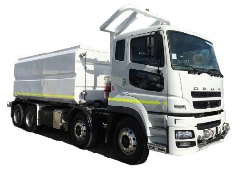 Isuzu FHY 8x4 18,000L Water truck - mine spec