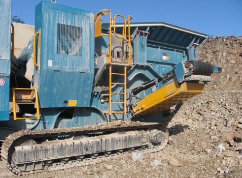 Jaw Crusher XR400S 2