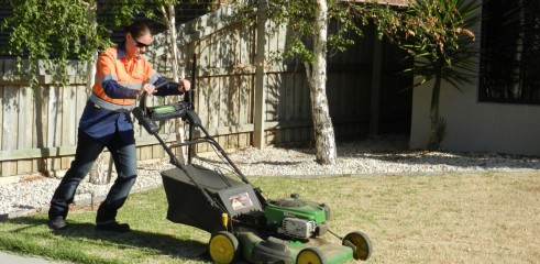 Lawn mowing (push mow and ride on) 2
